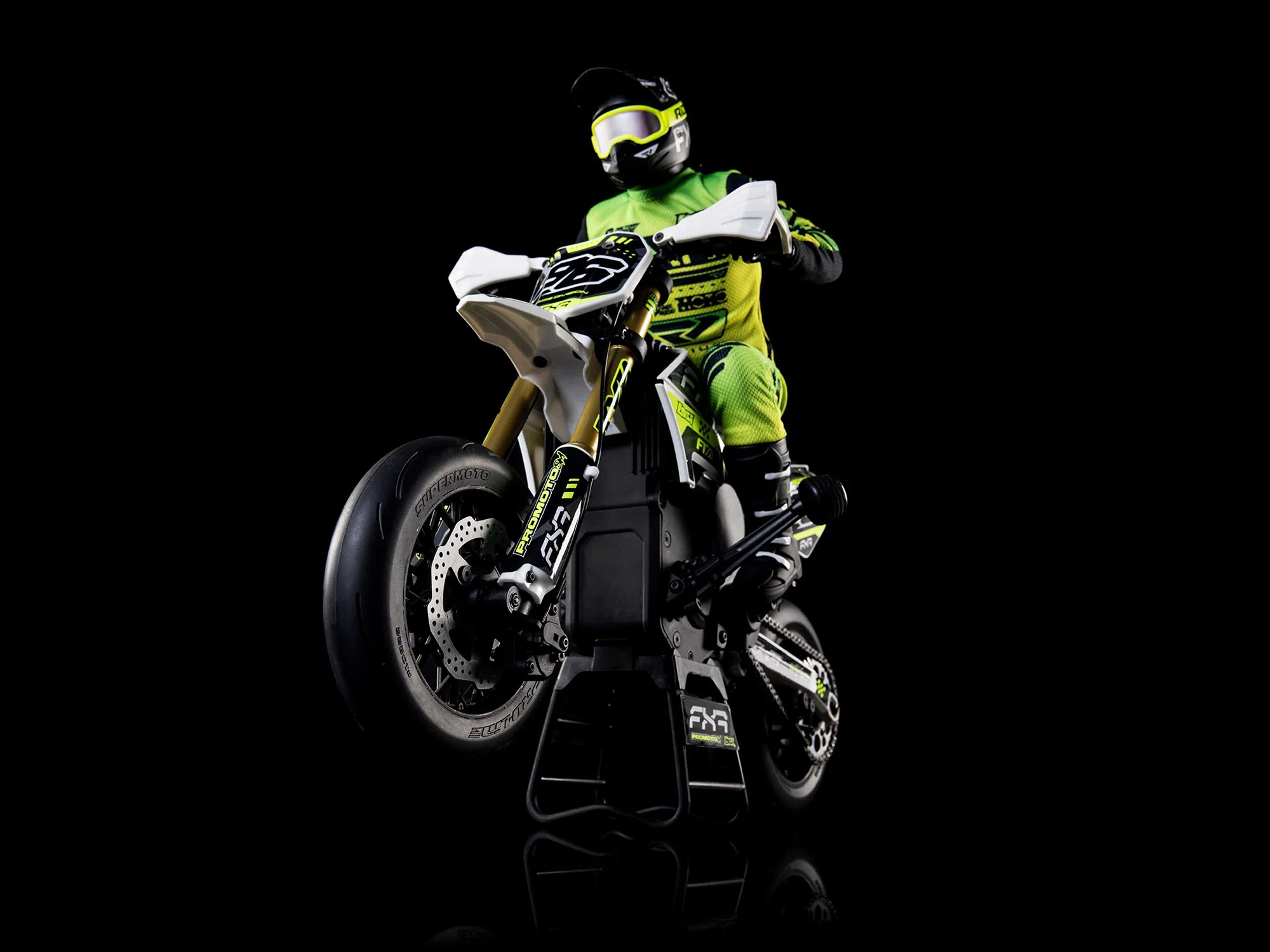 1/4 Promoto-SM FXR Supermoto Motorcycle RTR (Batt & Charger) - LOS2310 - Image 3